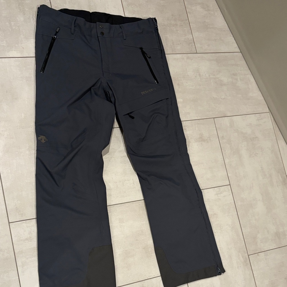 Descente Men’s gray full zip ski snow Pants 38 XL